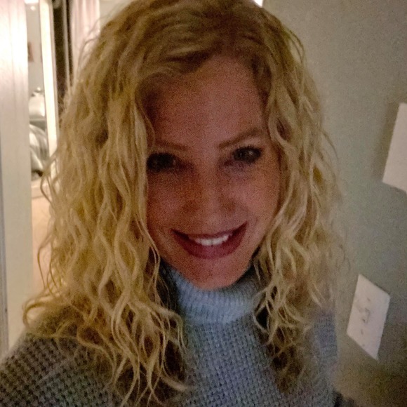 Meet your Posher, Crystal - Picture 1 of 1